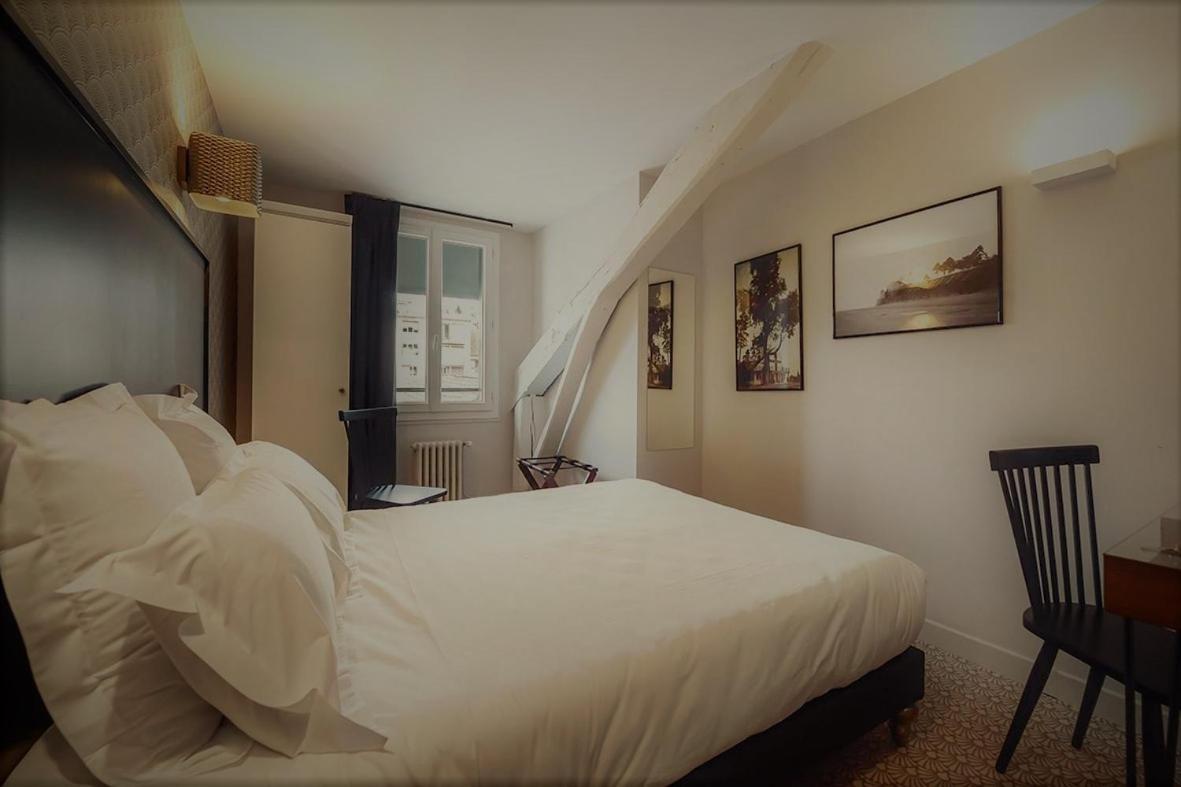Urban Style Hotel Des Carmes Орийак Экстерьер фото